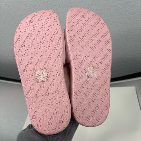 Lululemon Women’s Restfeel Slide Pink Haze - Size 6 - Picture 11 of 13